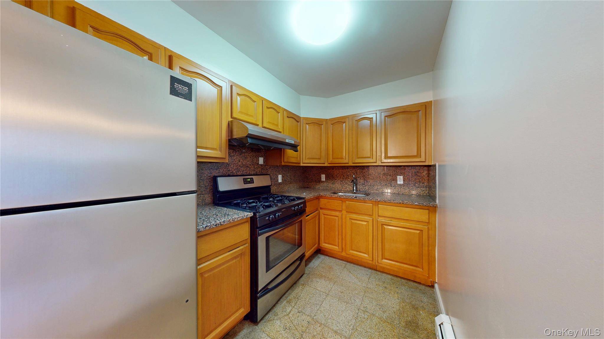 2 Bedroom Home for Sale in Brooklyn - New York - USA - 8