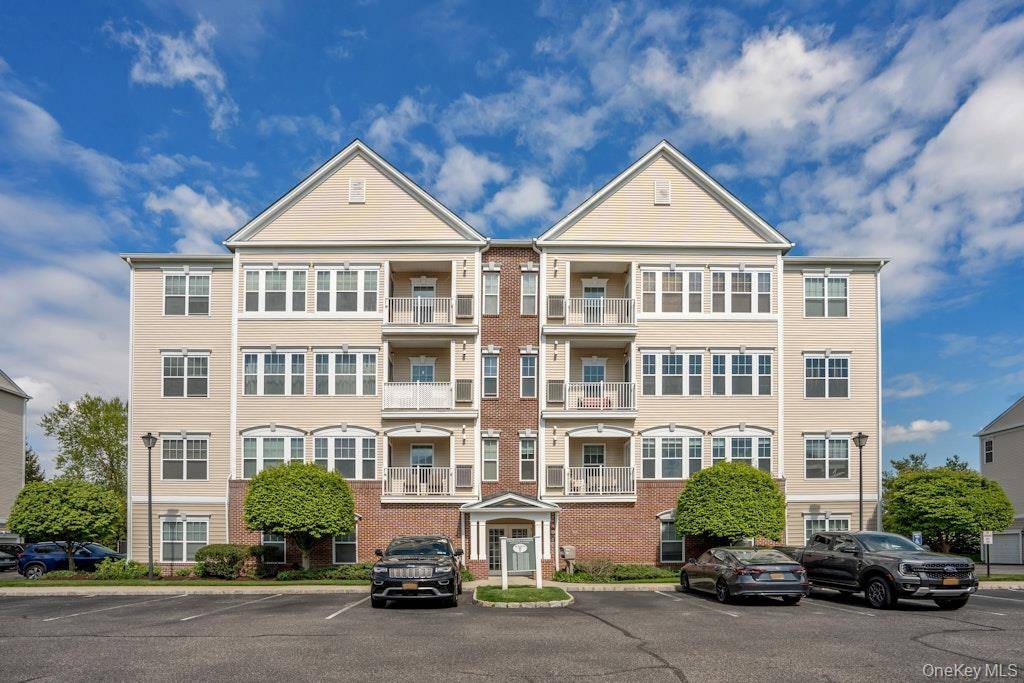 Apartamento com 2 Quartos à Venda em Central Islip - Nova Iorque - EUA - 1