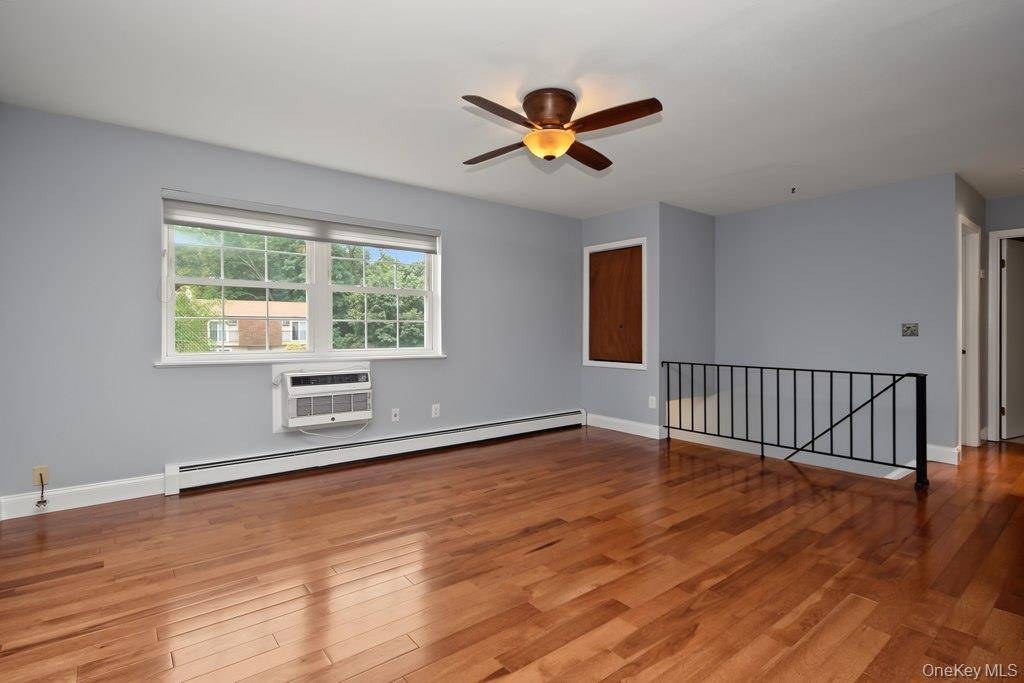 Apartamento com 2 Quartos à Venda em Cold Spring - Nova Iorque - EUA - 4