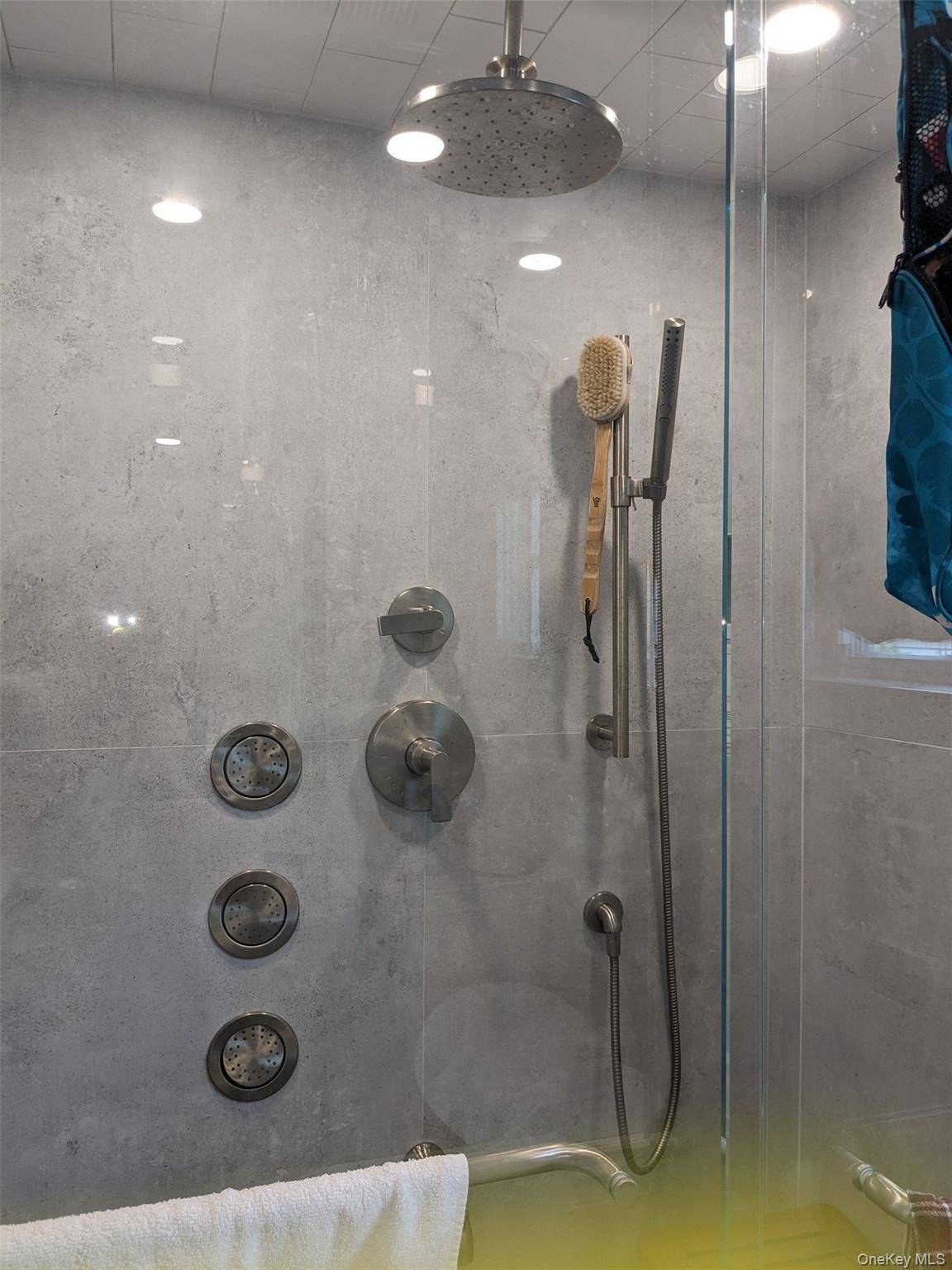 Apartamento com 2 Quartos à Venda em Cold Spring - Nova Iorque - EUA - 6