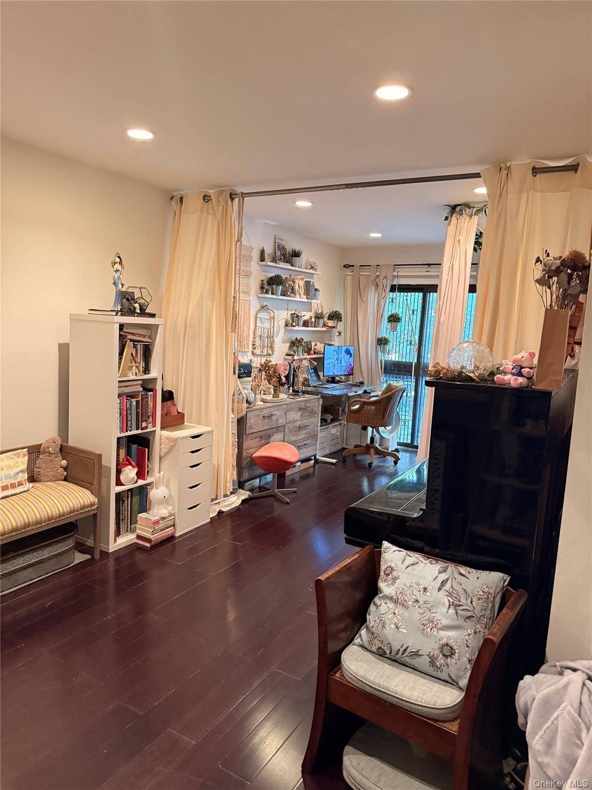 Apartamento de 2 Dormitorios en Venta en College Point - Nueva York - EE. UU. - 4