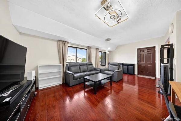 Apartamento de 2 Dormitorios en Venta en College Point - Nueva York - EE. UU. - 1