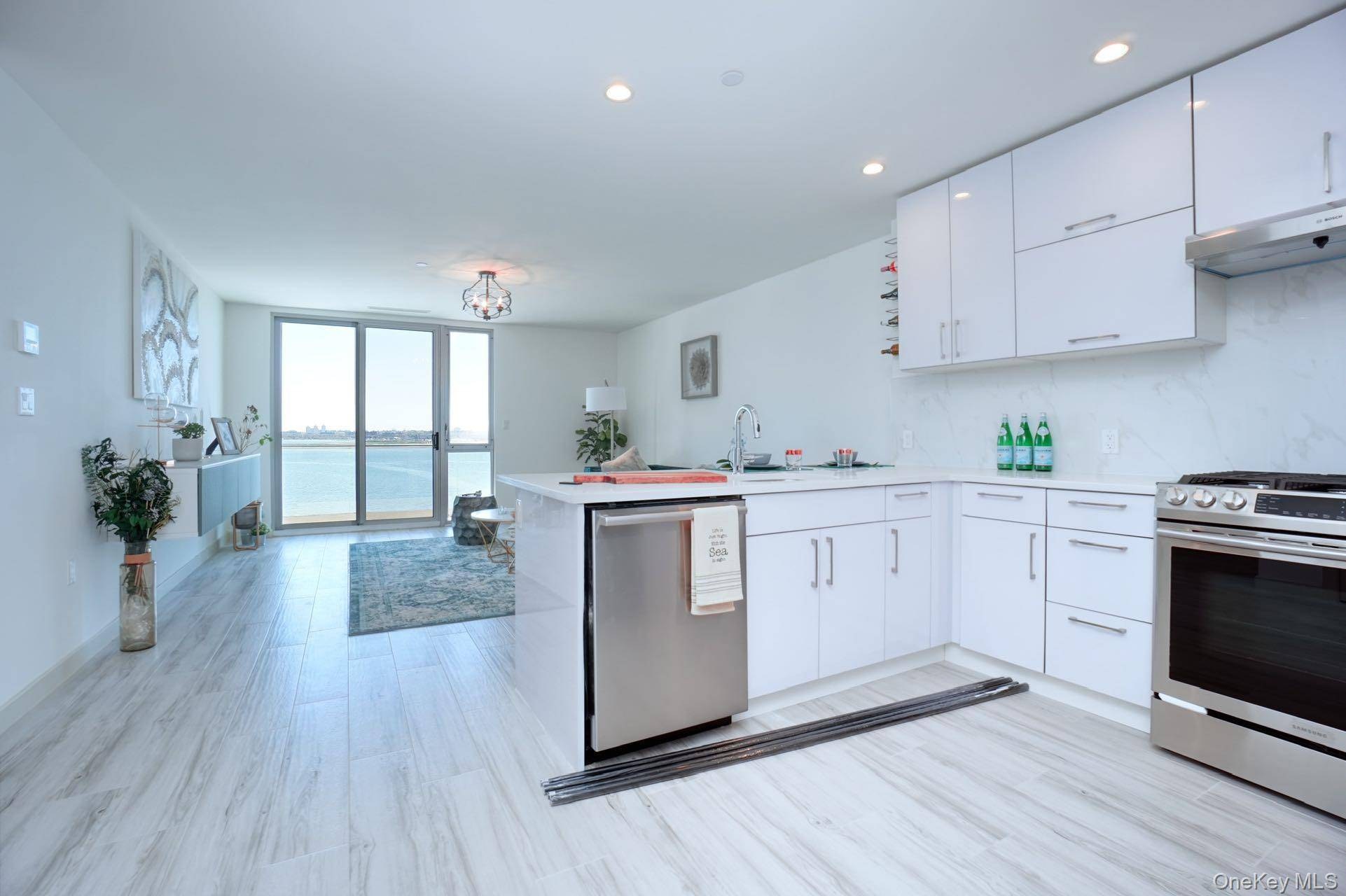 Apartamento de 2 Dormitorios en Venta en College Point - Nueva York - EE. UU. - 4