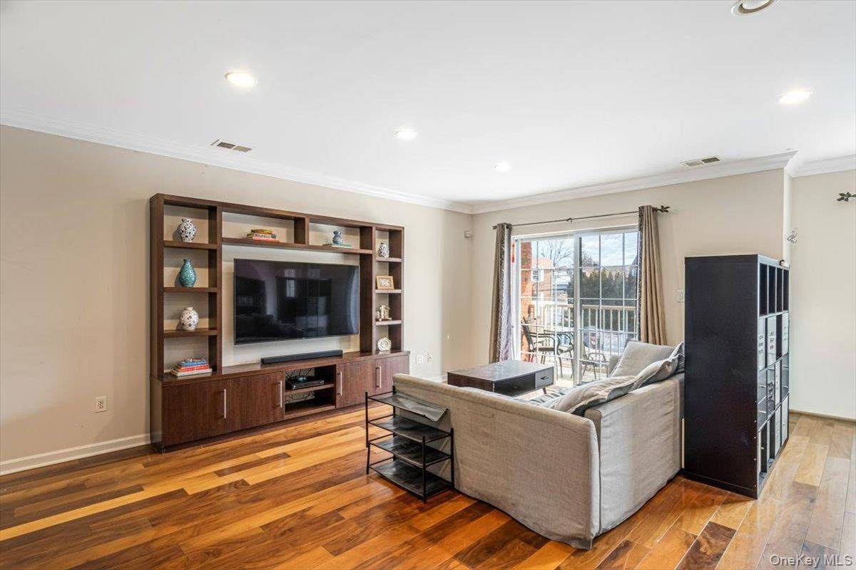 Apartamento de 2 Dormitorios en Venta en College Point - Nueva York - EE. UU. - 4