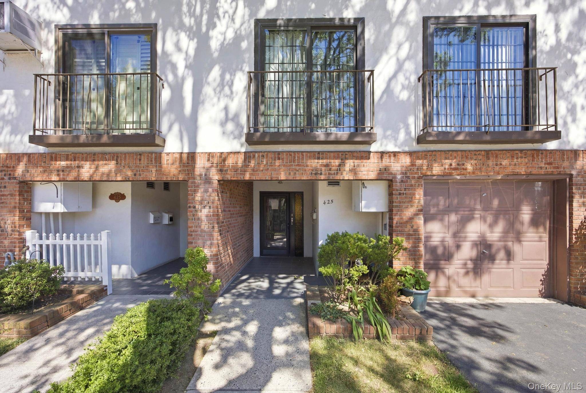 Apartamento de 2 Dormitorios en Venta en College Point - Nueva York - EE. UU. - 1