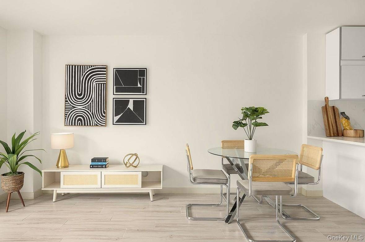 Apartamento de 2 Dormitorios en Venta en College Point - Nueva York - EE. UU. - 2