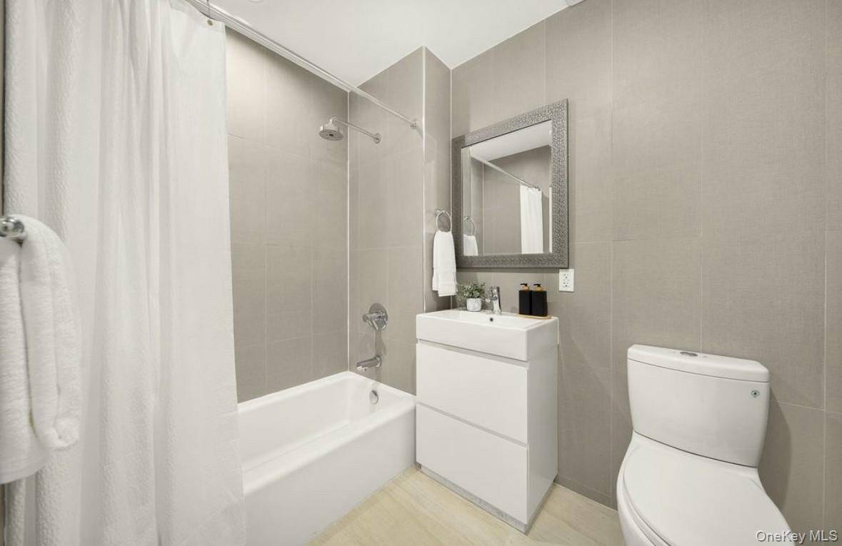 Apartamento de 2 Dormitorios en Venta en College Point - Nueva York - EE. UU. - 5