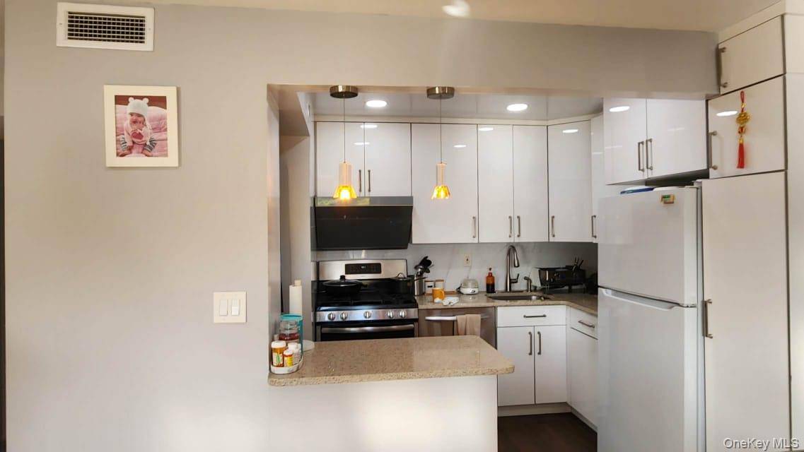 Apartamento de 2 Dormitorios en Venta en College Point - Nueva York - EE. UU. - 7