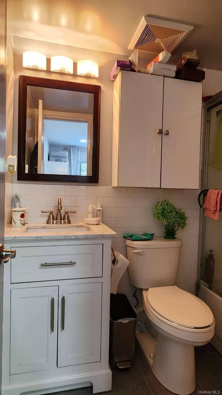 Apartamento de 2 Dormitorios en Venta en College Point - Nueva York - EE. UU. - 8