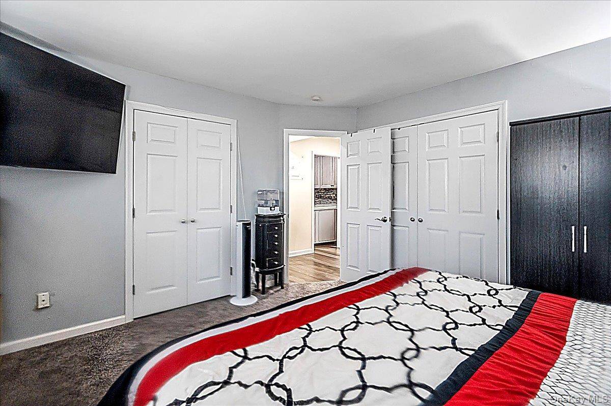 Apartamento com 2 Quartos à Venda em Coram - Nova Iorque - EUA - 8