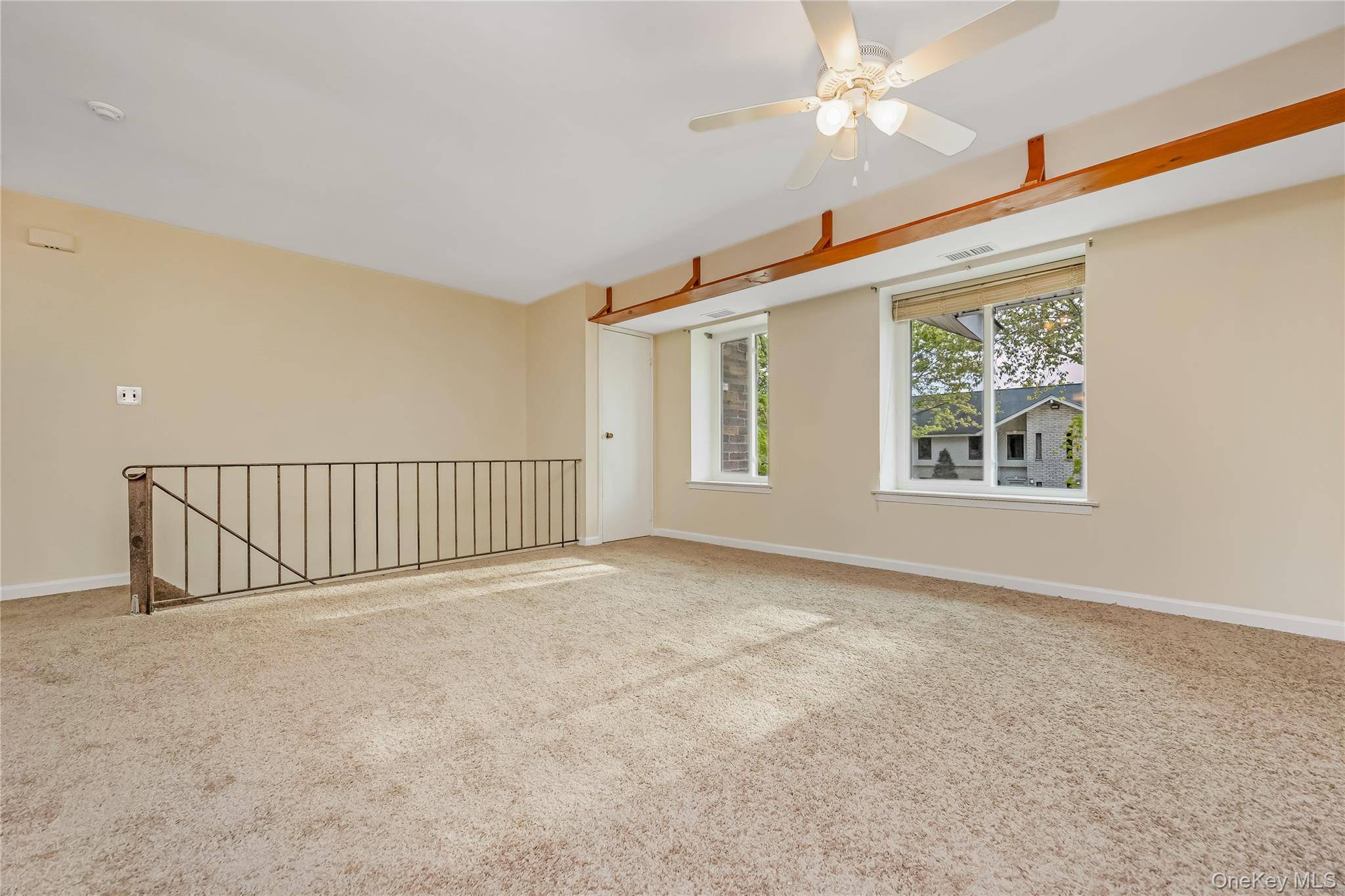 2 Bedroom Home for Sale in Coram - New York - USA - 3