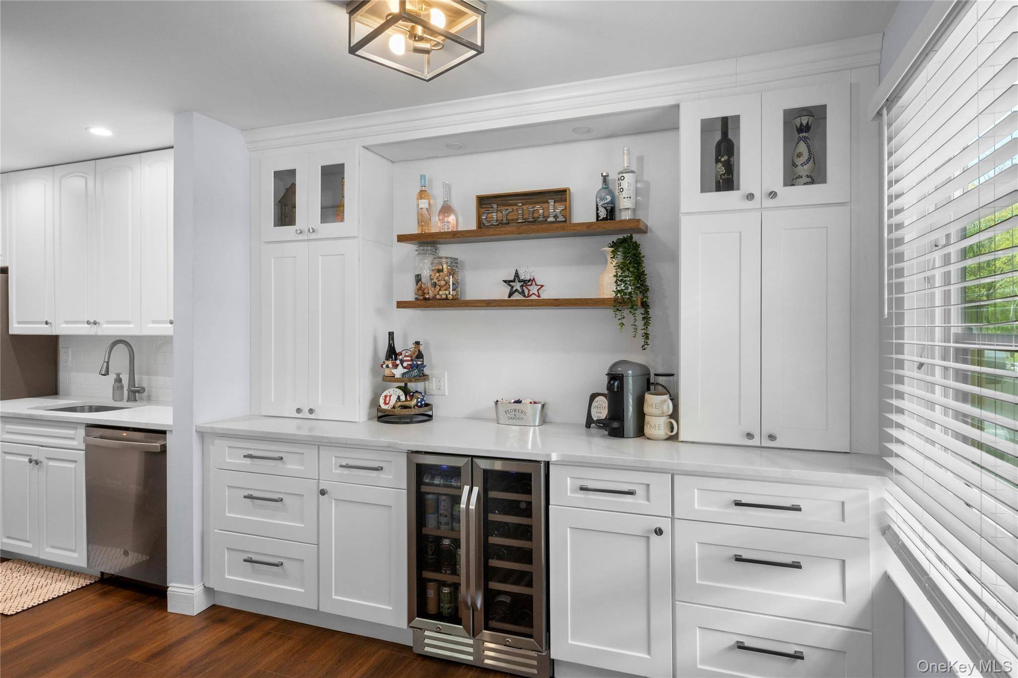 Apartamento com 2 Quartos à Venda em Coram - Nova Iorque - EUA - 6