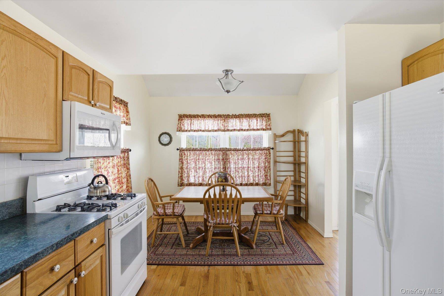 Apartamento com 2 Quartos à Venda em East Islip - Nova Iorque - EUA - 8