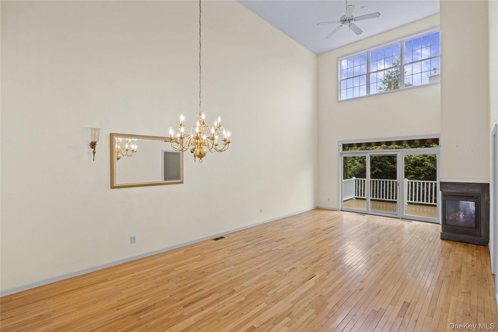Apartamento com 2 Quartos à Venda em East Setauket - Nova Iorque - EUA - 5