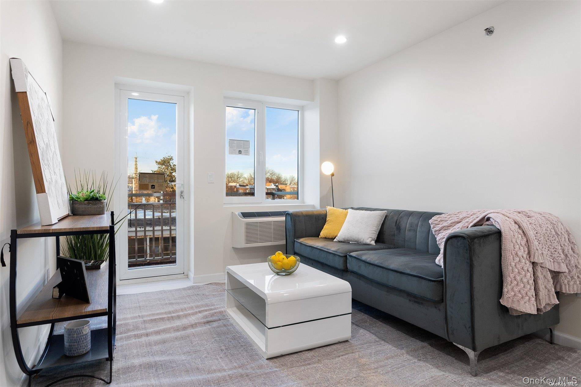 2 Bedroom Home for Sale in Elmhurst - New York - USA - 3