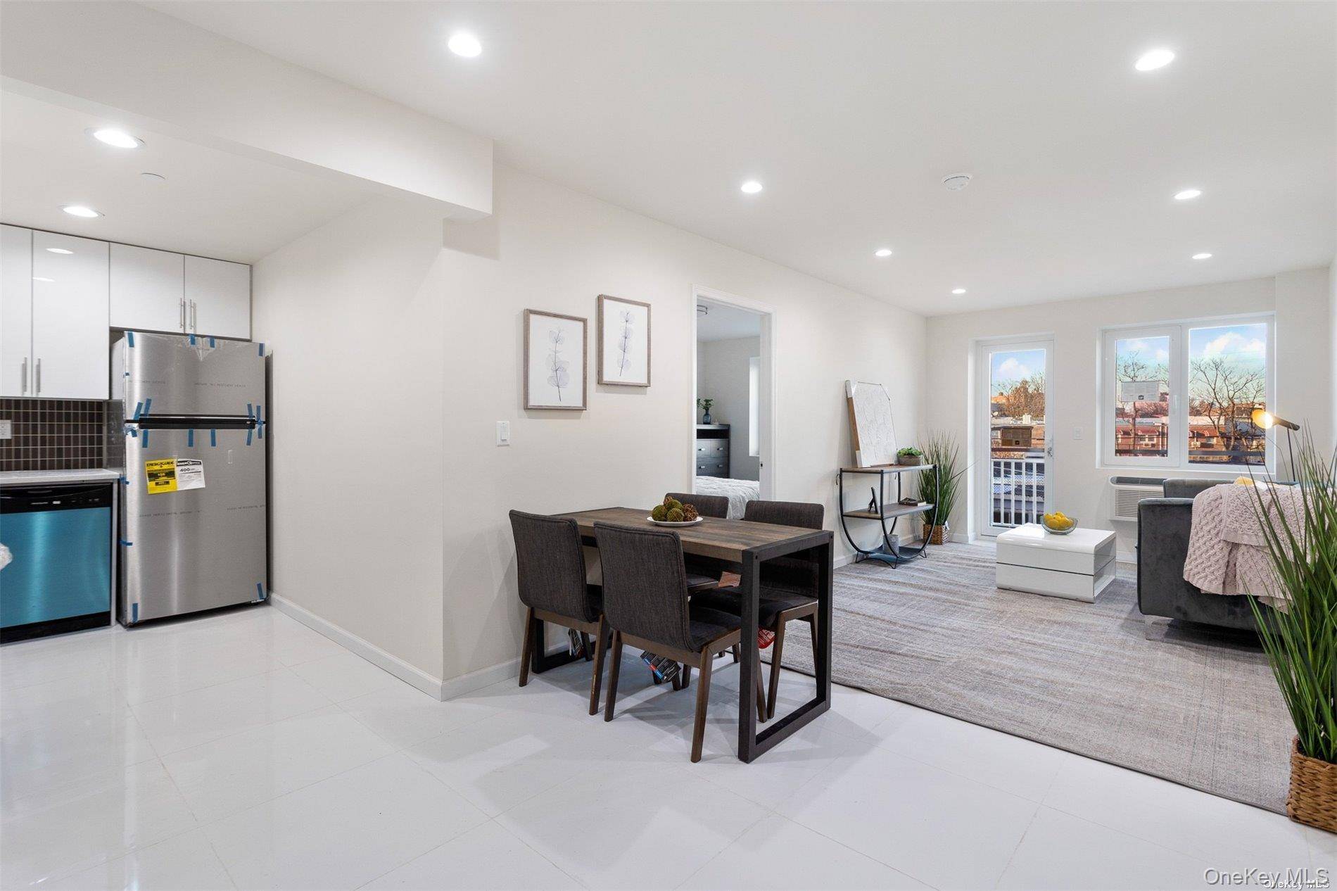 2 Bedroom Home for Sale in Elmhurst - New York - USA - 5