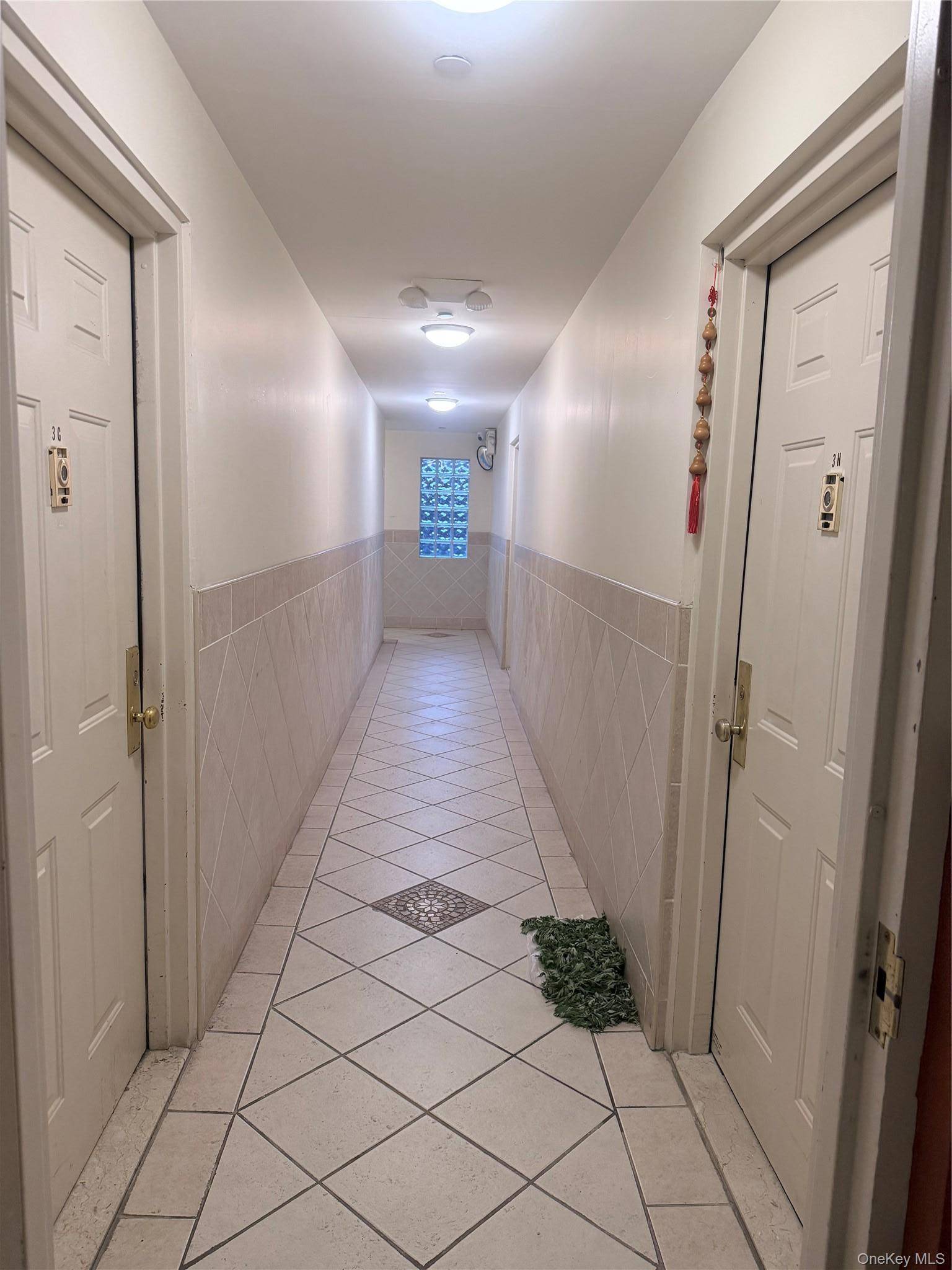 2 Bedroom Home for Sale in Elmhurst - New York - USA - 3