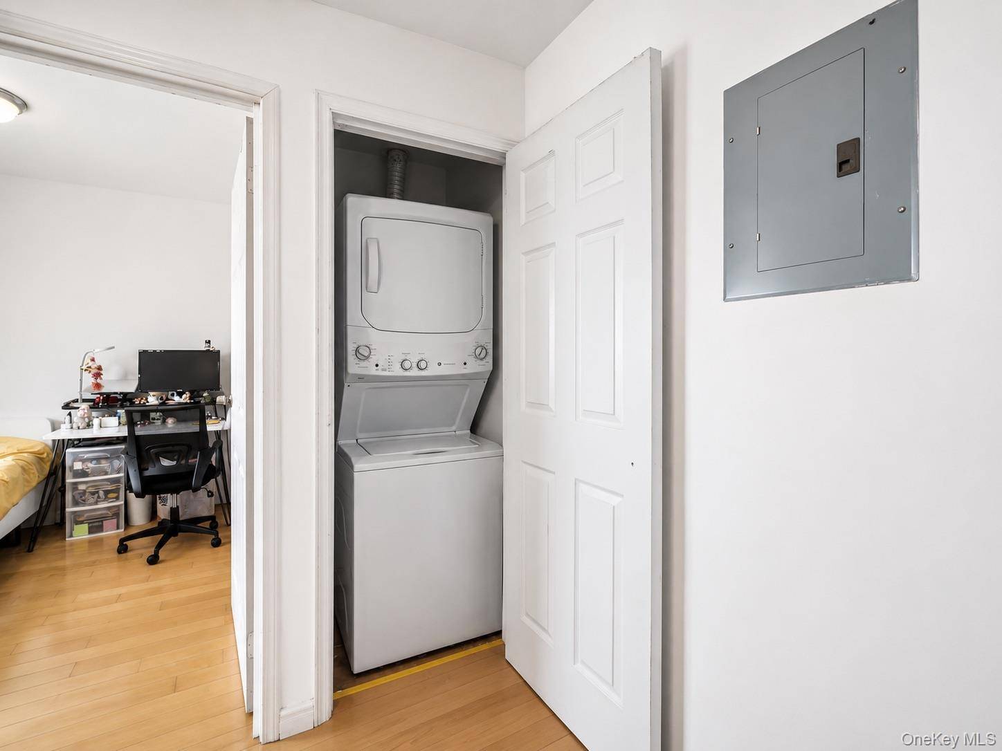 Apartamento com 2 Quartos à Venda em Elmhurst - Nova Iorque - EUA - 8