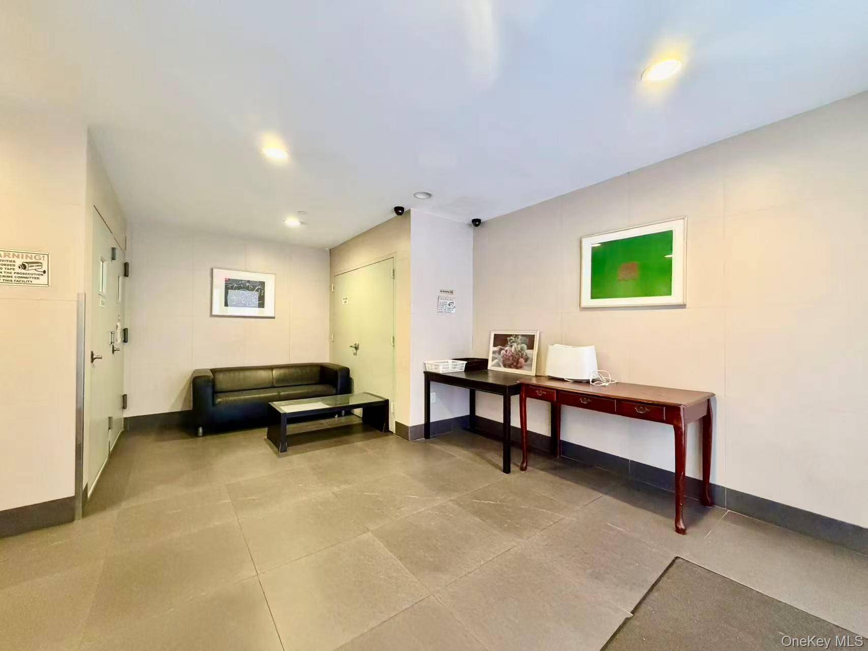 2 Bedroom Home for Sale in Elmhurst - New York - USA - 3