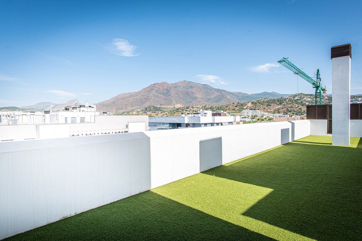 Apartamento com 2 Quartos à Venda em Estepona - Costa del Sol - 2
