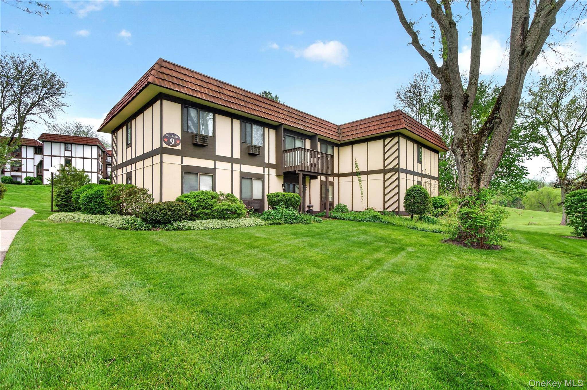 2 Bedroom Home for Sale in Fishkill - New York - USA - 2