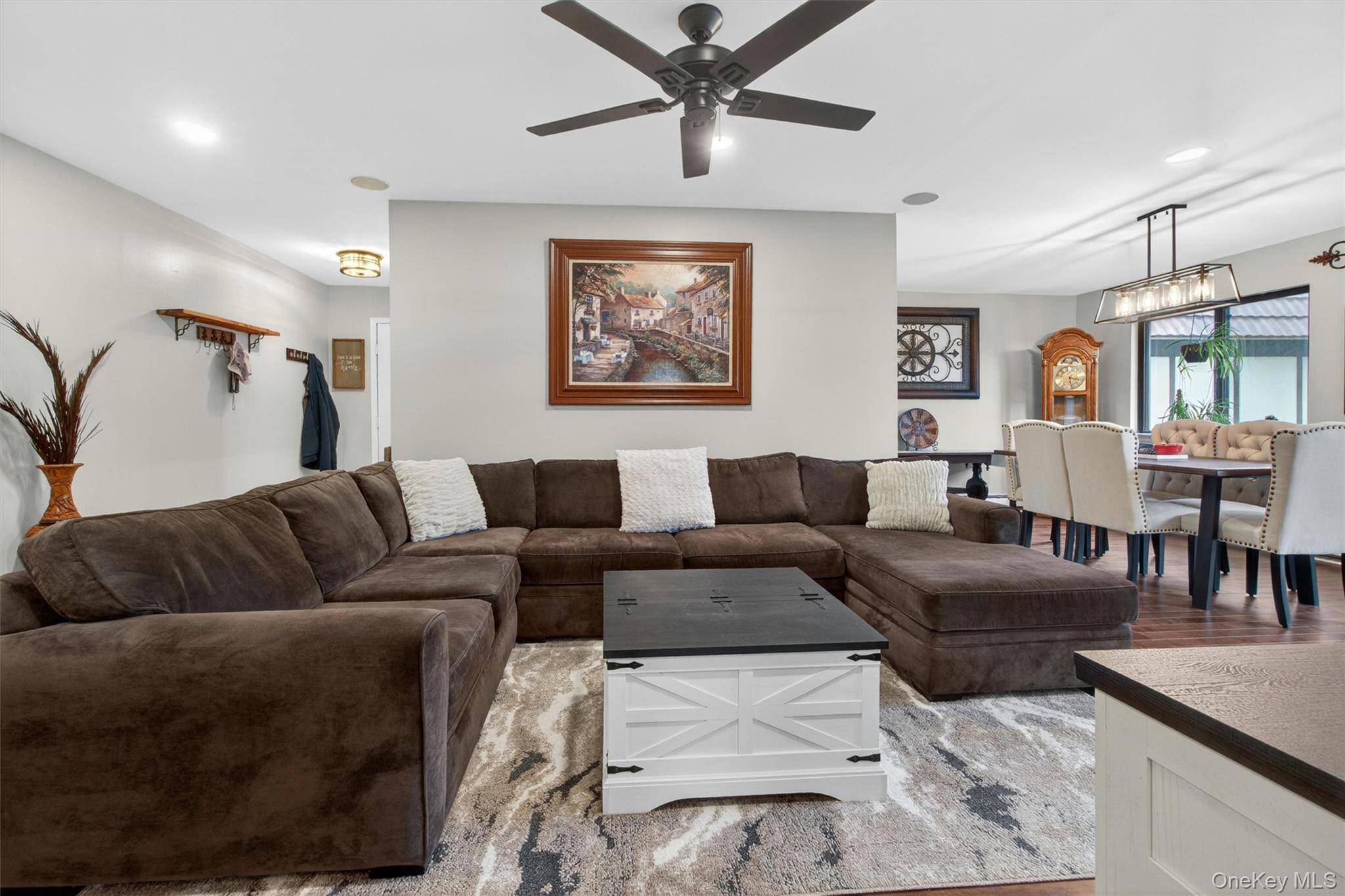 2 Bedroom Home for Sale in Fishkill - New York - USA - 7