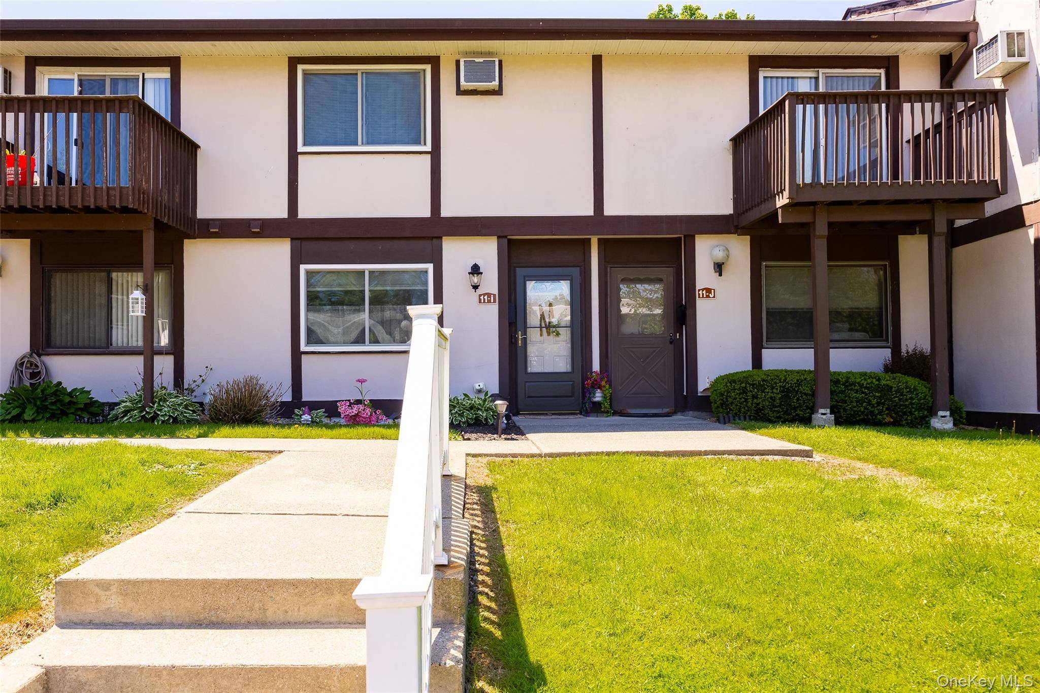Apartamento com 2 Quartos à Venda em Fishkill - Nova Iorque - EUA - 1
