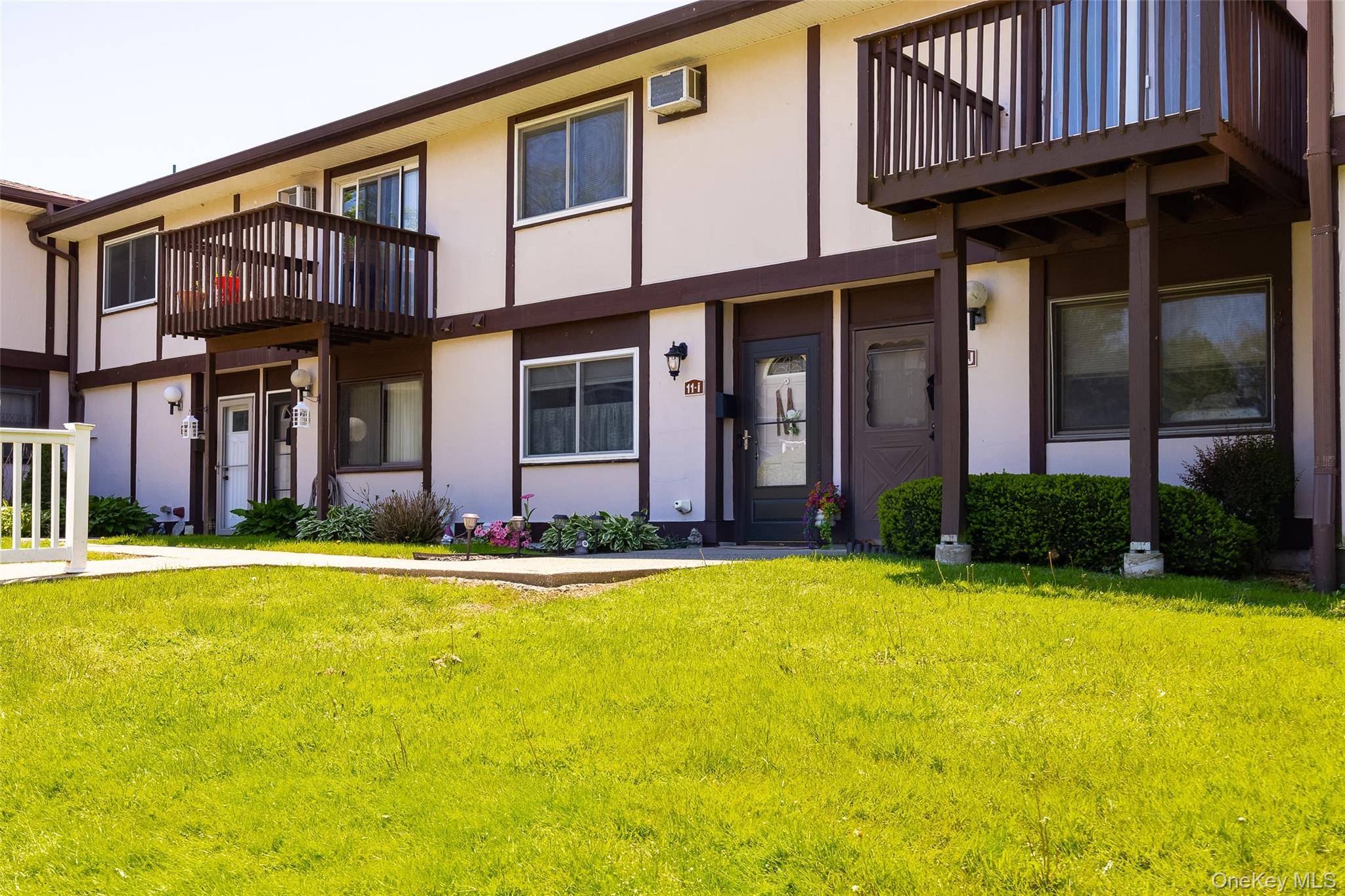 Apartamento com 2 Quartos à Venda em Fishkill - Nova Iorque - EUA - 2