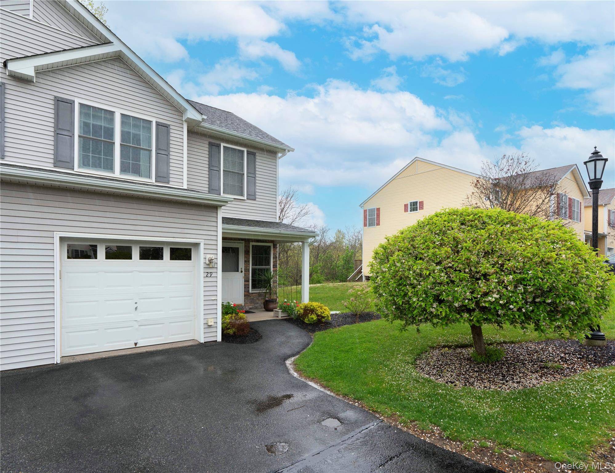 2 Bedroom Home for Sale in Fishkill - New York - USA - 3