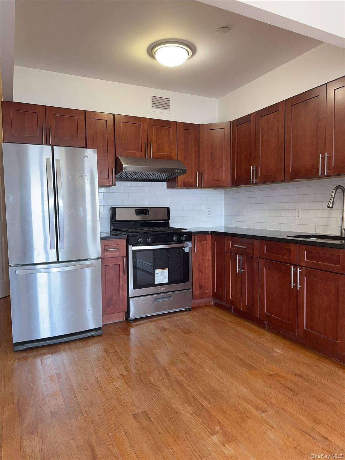 Apartamento com 2 Quartos à Venda em Flushing - Nova Iorque - EUA - 3