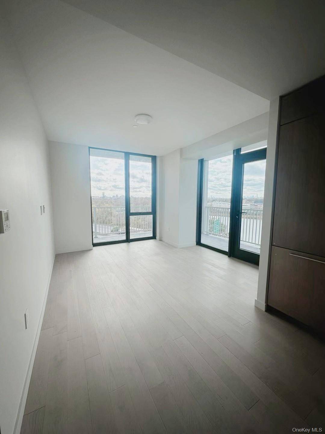 Apartamento com 2 Quartos à Venda em Flushing - Nova Iorque - EUA - 3