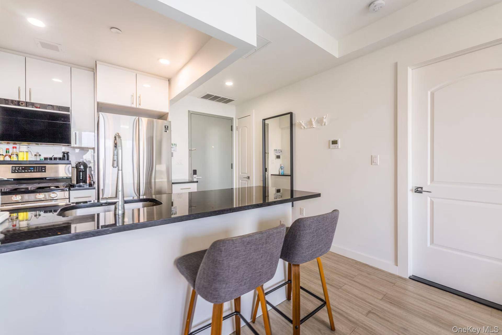 Apartamento com 2 Quartos à Venda em Flushing - Nova Iorque - EUA - 2