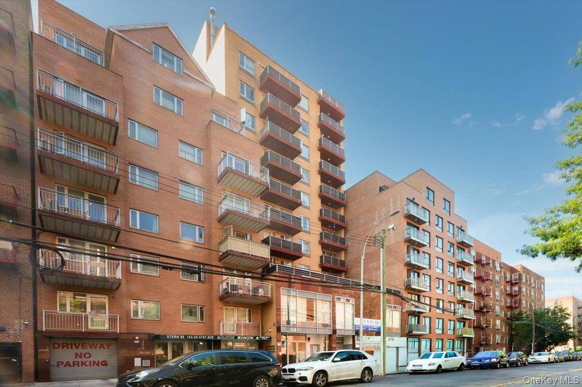 Apartamento com 2 Quartos à Venda em Flushing - Nova Iorque - EUA - 1