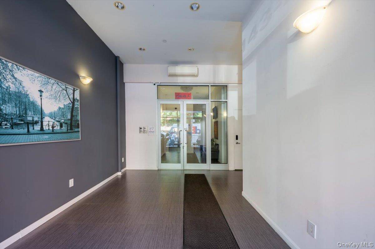 Apartamento com 2 Quartos à Venda em Flushing - Nova Iorque - EUA - 3
