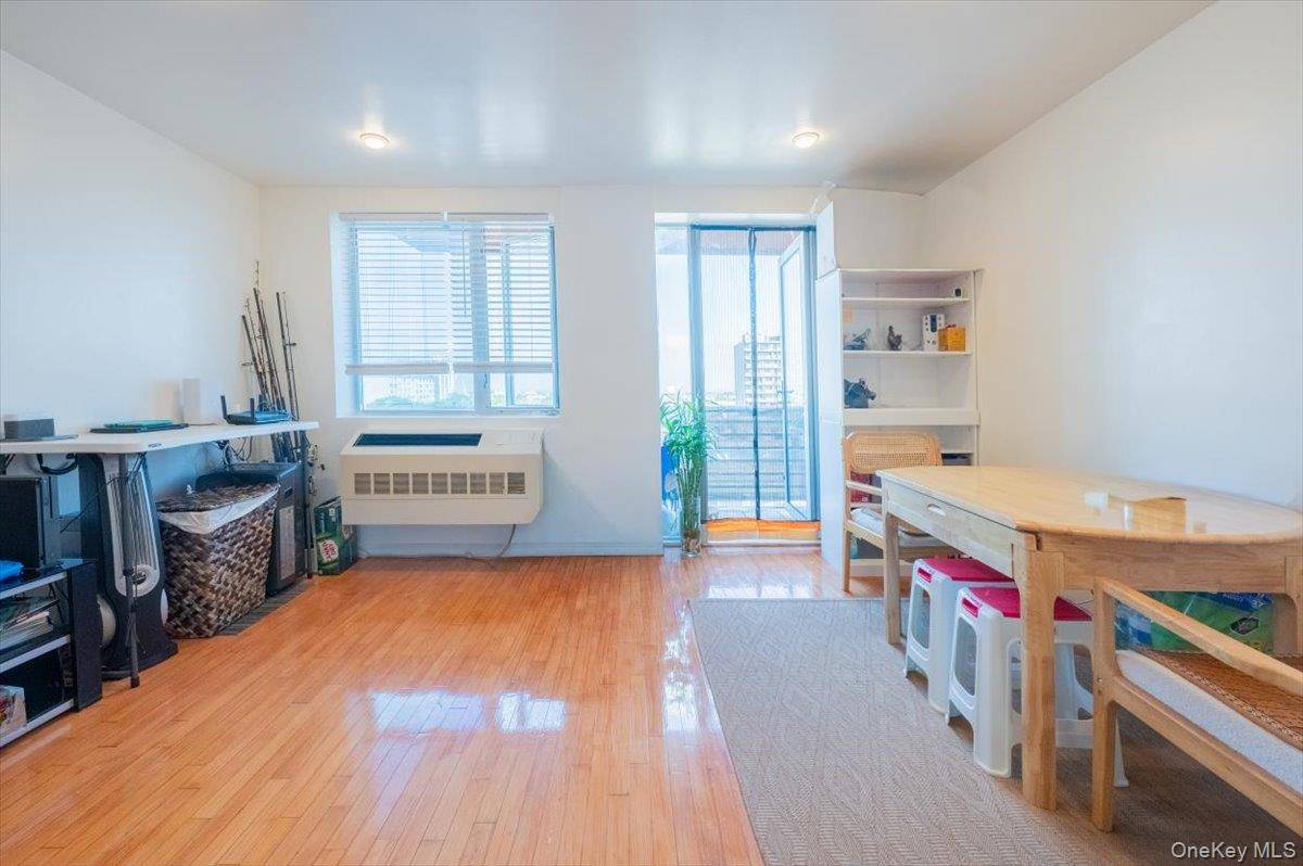Apartamento com 2 Quartos à Venda em Flushing - Nova Iorque - EUA - 4