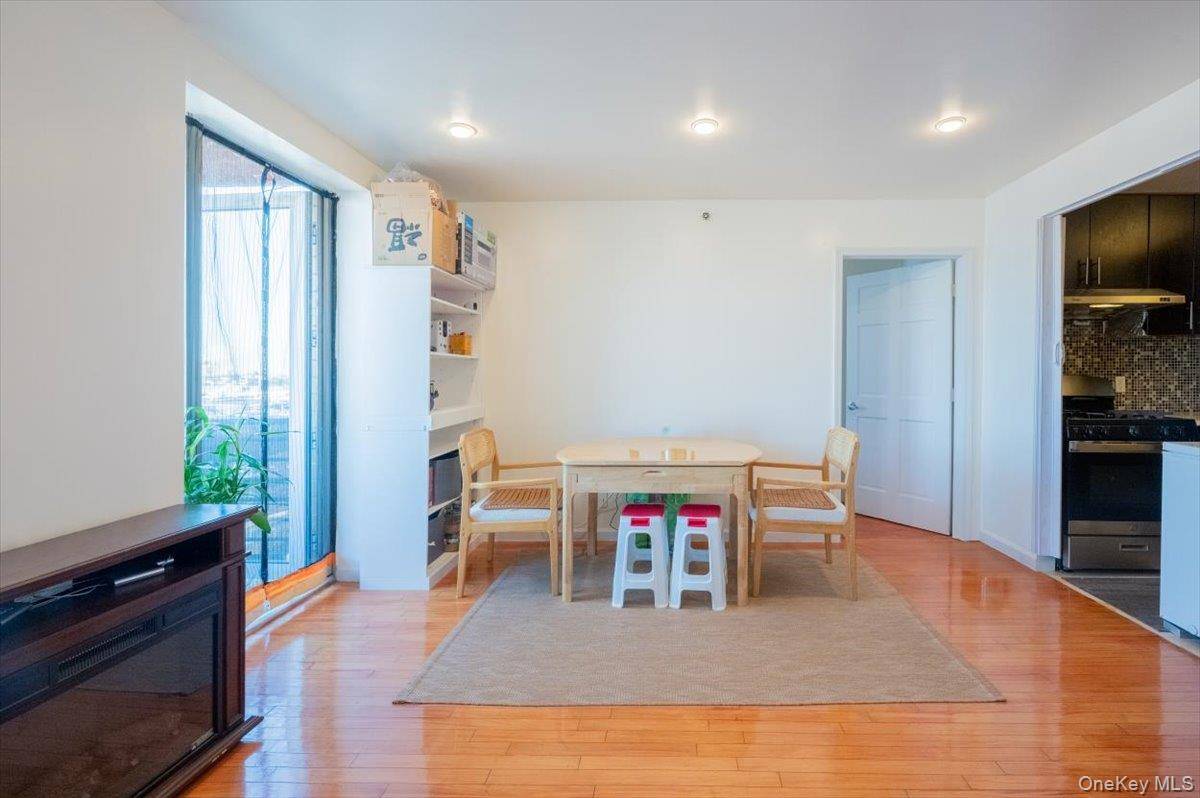 Apartamento com 2 Quartos à Venda em Flushing - Nova Iorque - EUA - 6