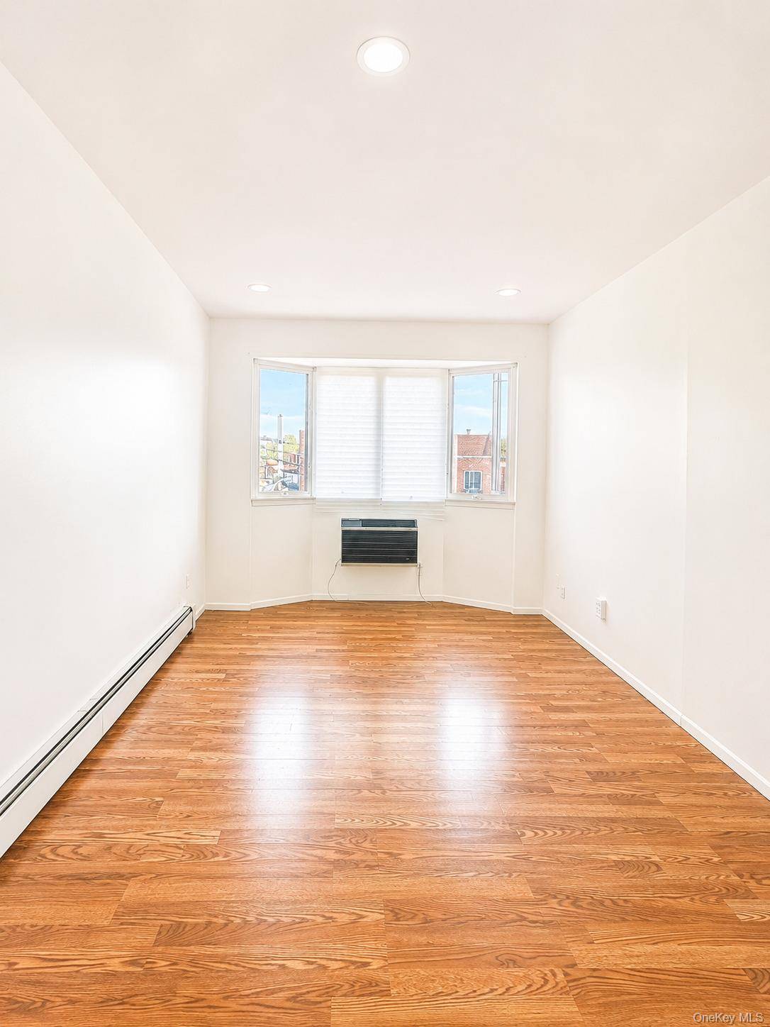 Apartamento com 2 Quartos à Venda em Flushing - Nova Iorque - EUA - 1
