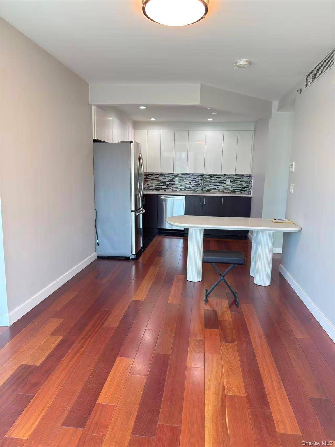 Apartamento com 2 Quartos à Venda em Flushing - Nova Iorque - EUA - 2