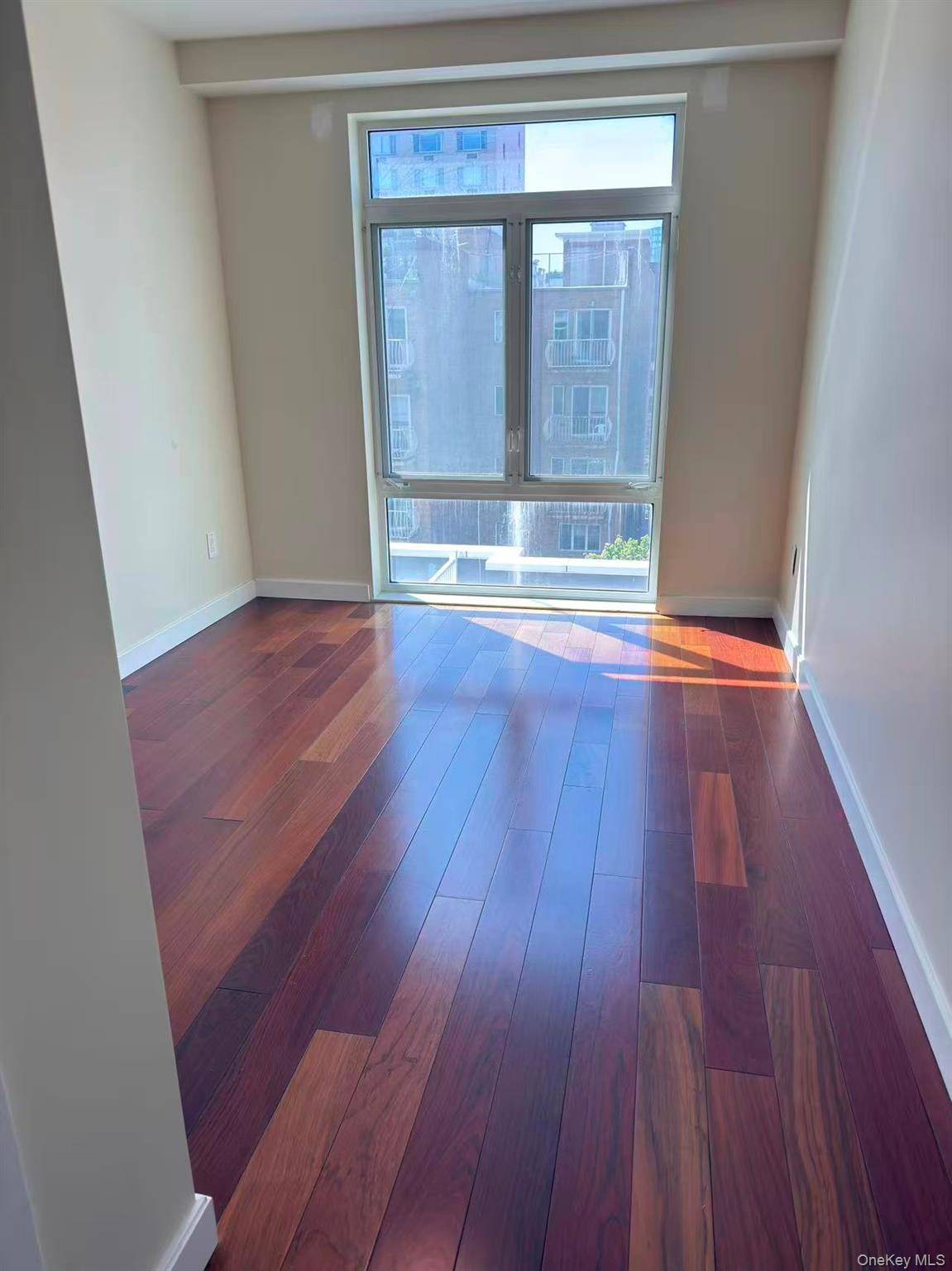 Apartamento com 2 Quartos à Venda em Flushing - Nova Iorque - EUA - 5