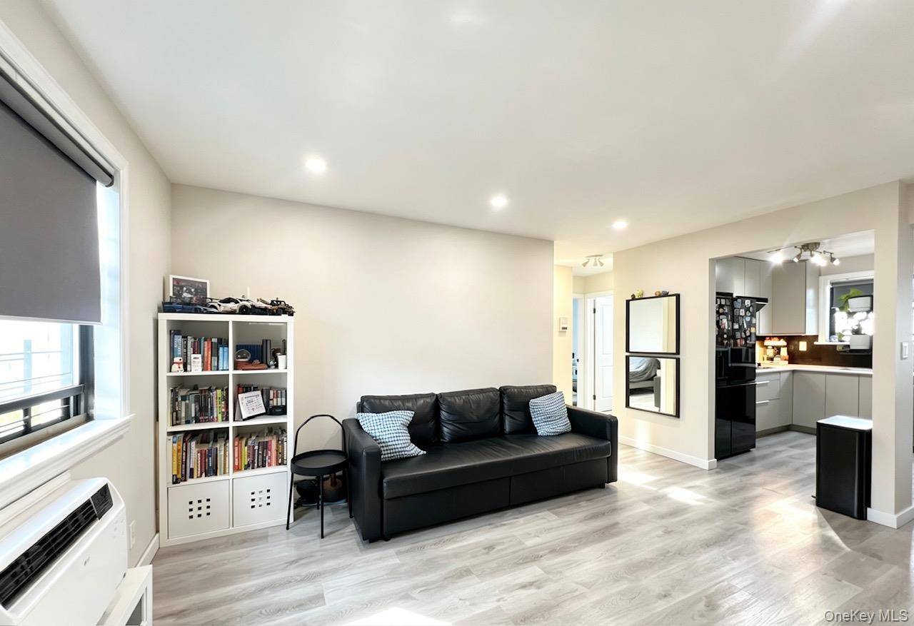 Apartamento com 2 Quartos à Venda em Flushing - Nova Iorque - EUA - 1
