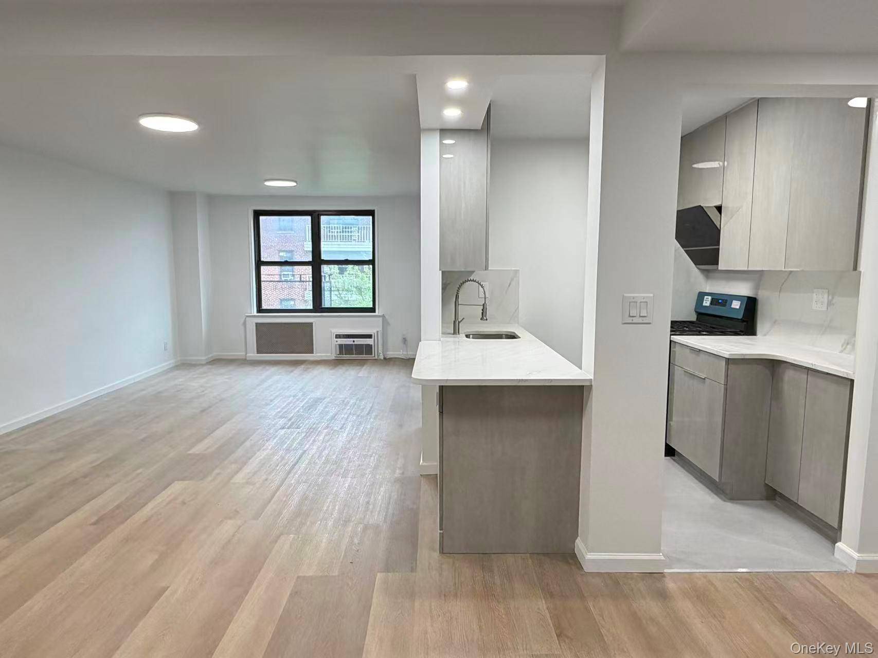 Apartamento com 2 Quartos à Venda em Flushing - Nova Iorque - EUA - 1