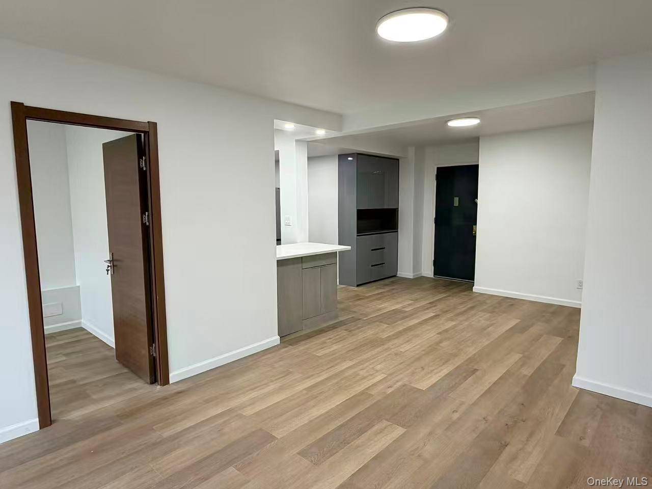 Apartamento com 2 Quartos à Venda em Flushing - Nova Iorque - EUA - 4