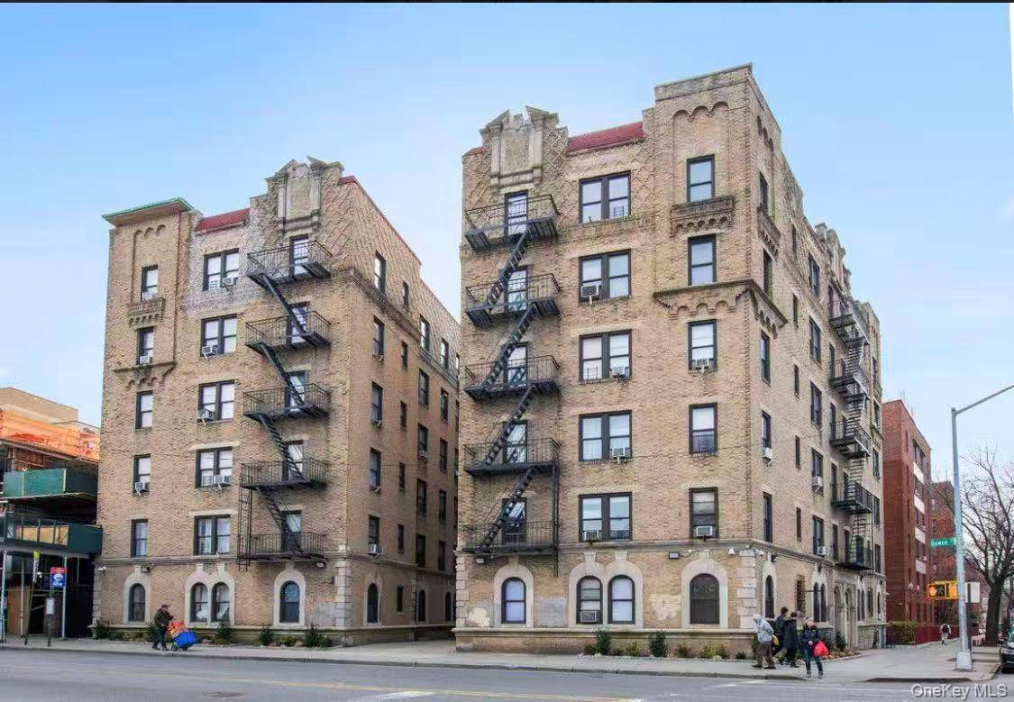 Apartamento de 2 Dormitorios en Venta en Flushing - Nueva York - EE. UU. - 8