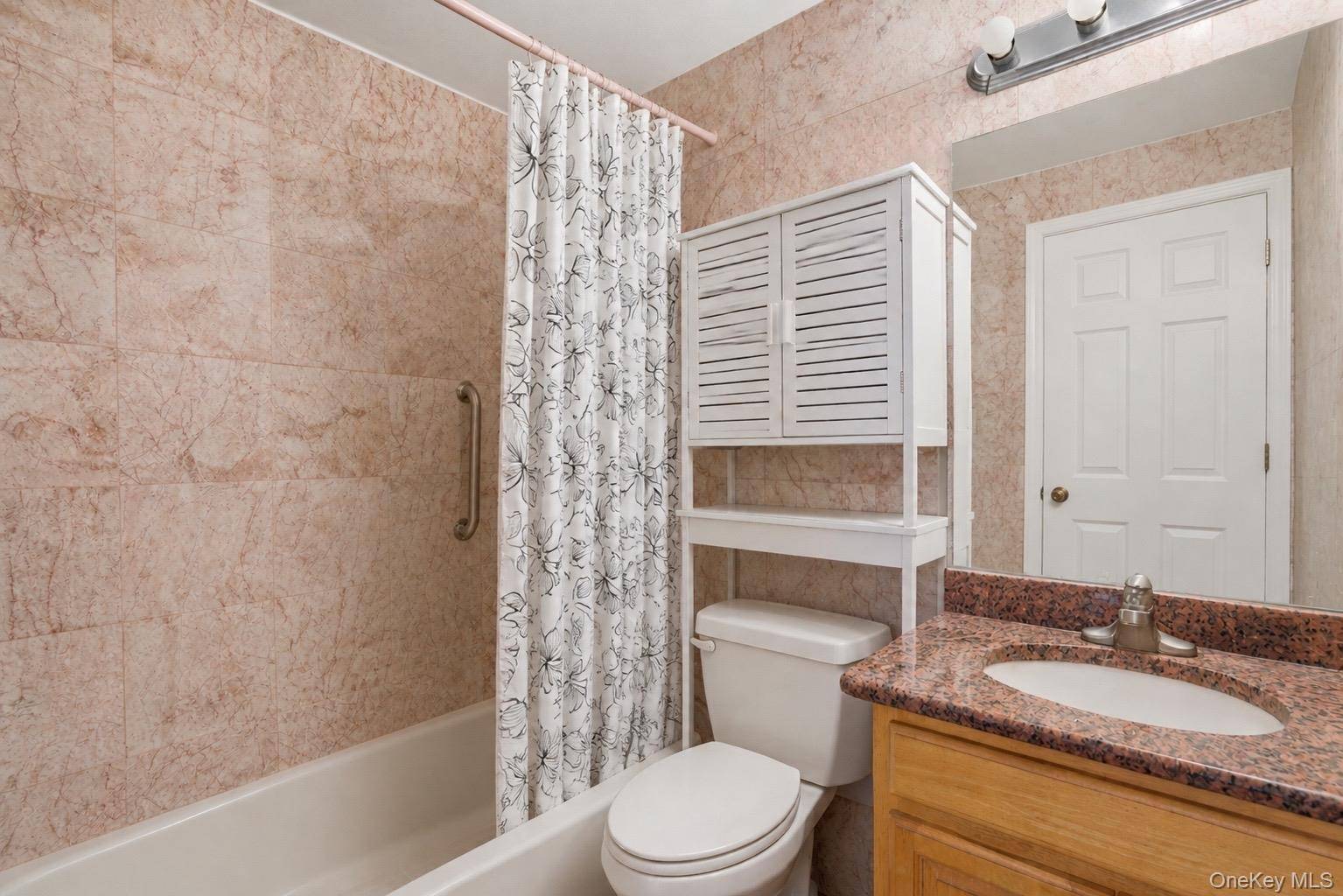Apartamento de 2 Dormitorios en Venta en Flushing - Nueva York - EE. UU. - 4