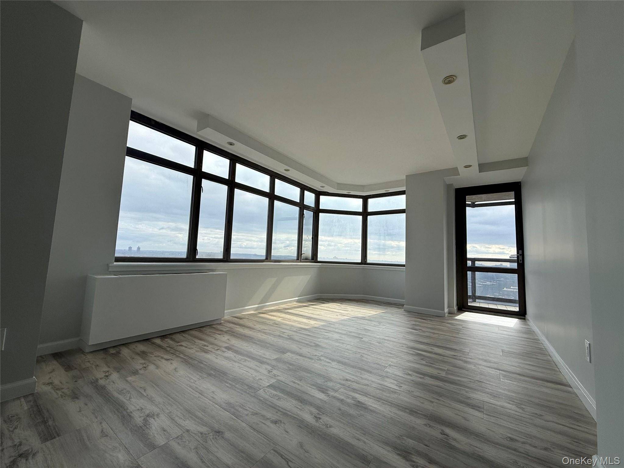 Apartamento de 2 Dormitorios en Venta en Forest Hills - Nueva York - EE. UU. - 4