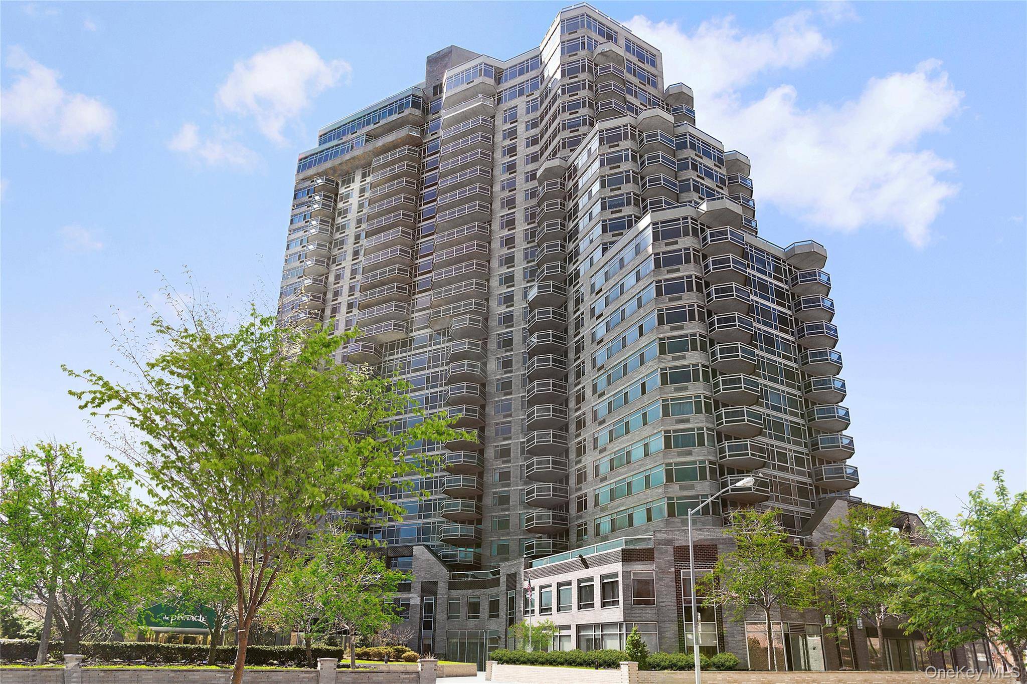 Apartamento de 2 Dormitorios en Venta en Forest Hills - Nueva York - EE. UU. - 1