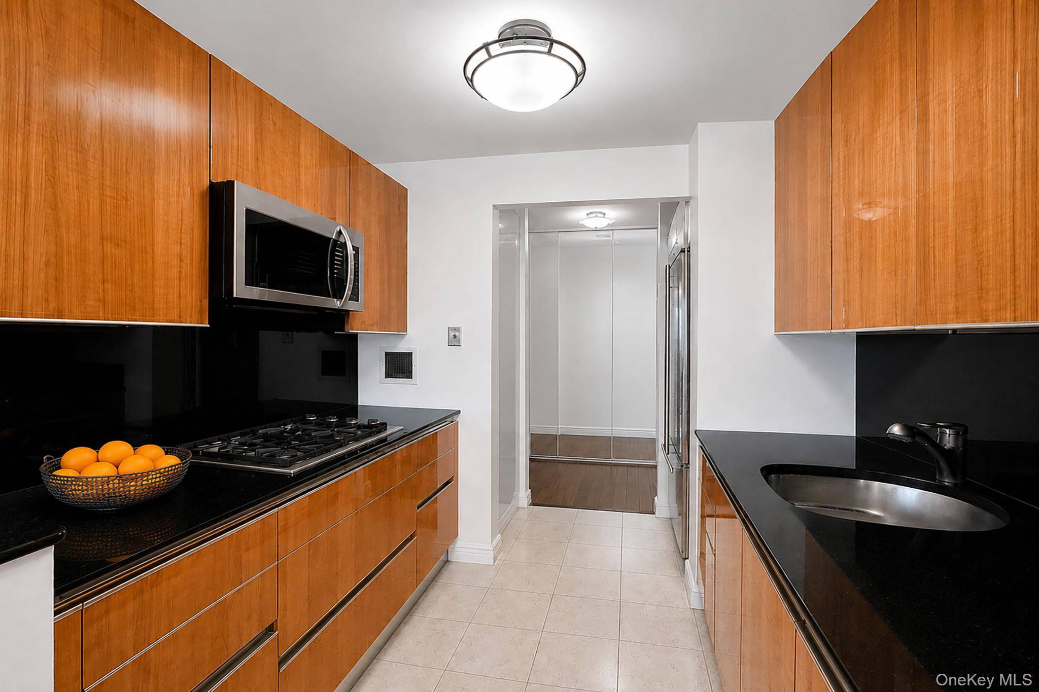 Apartamento de 2 Dormitorios en Venta en Forest Hills - Nueva York - EE. UU. - 5