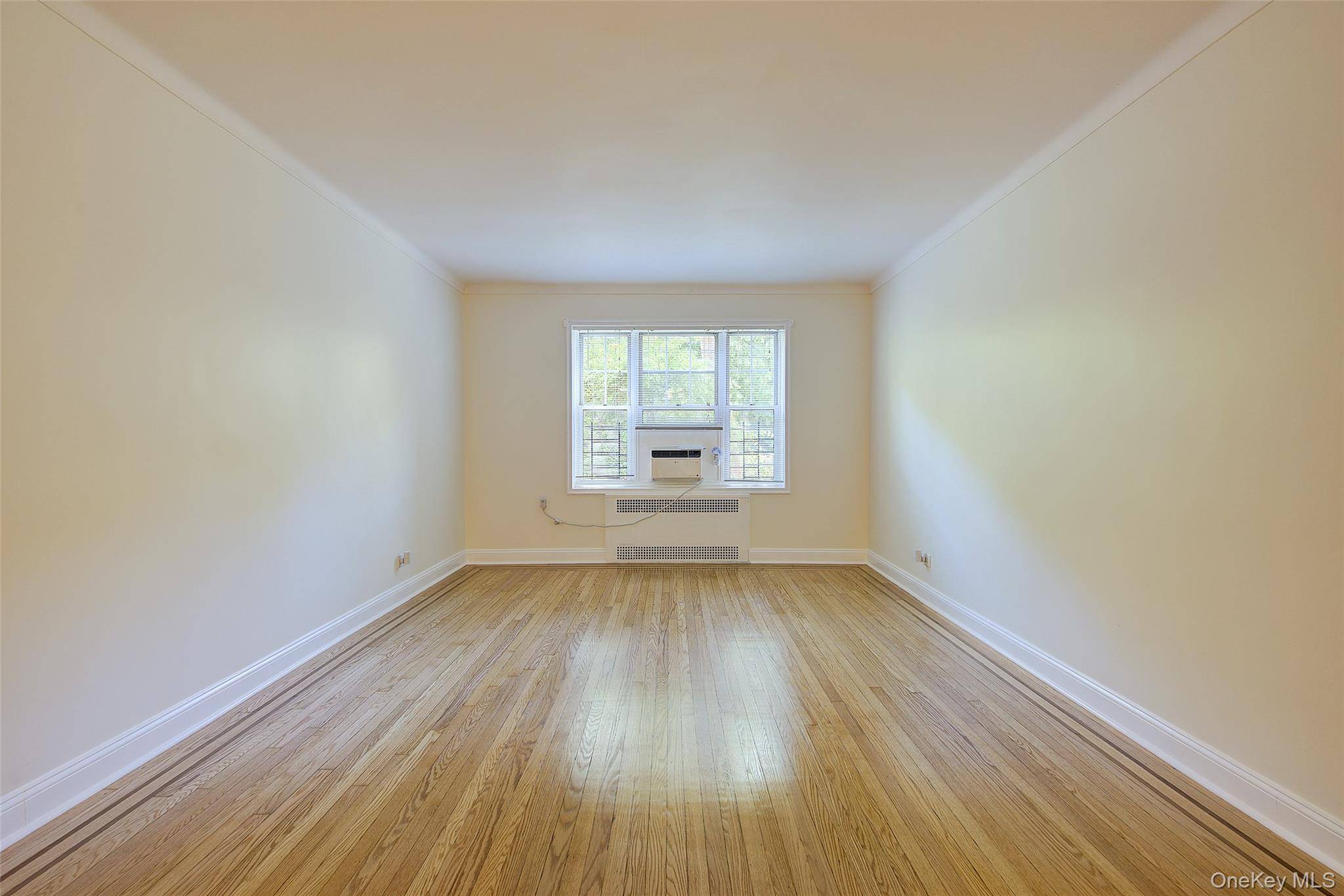 Apartamento com 2 Quartos à Venda em Forest Hills - Nova Iorque - EUA - 7