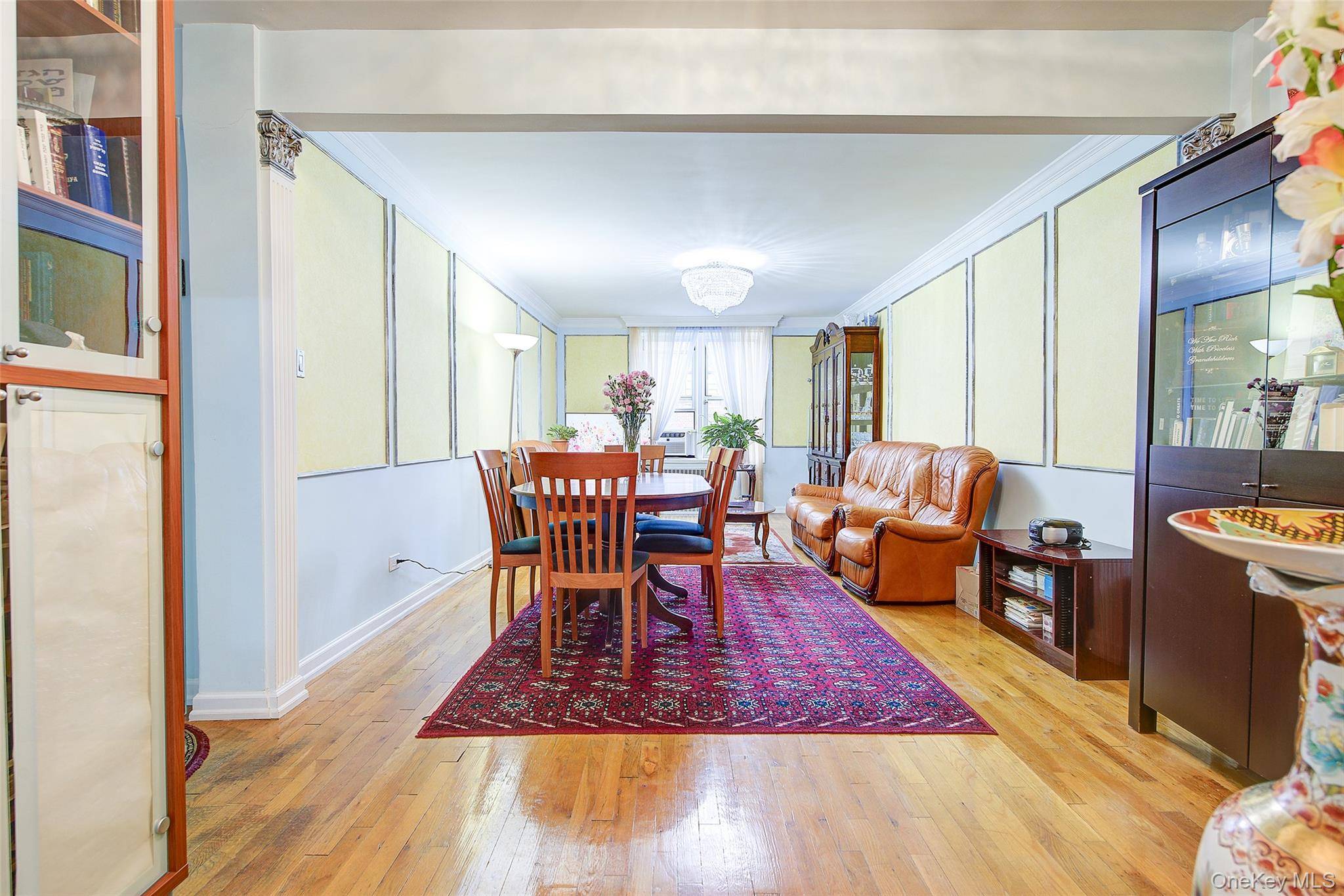 Apartamento de 2 Dormitorios en Venta en Forest Hills - Nueva York - EE. UU. - 2