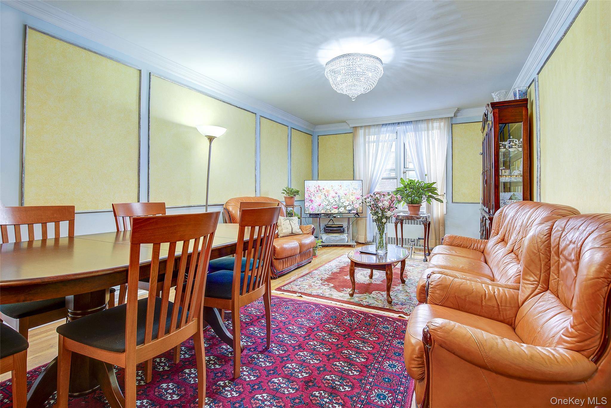 Apartamento de 2 Dormitorios en Venta en Forest Hills - Nueva York - EE. UU. - 4